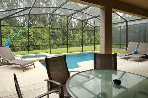 Villa Paradise Palms- 6 Bedroom Pool Home-3151pp