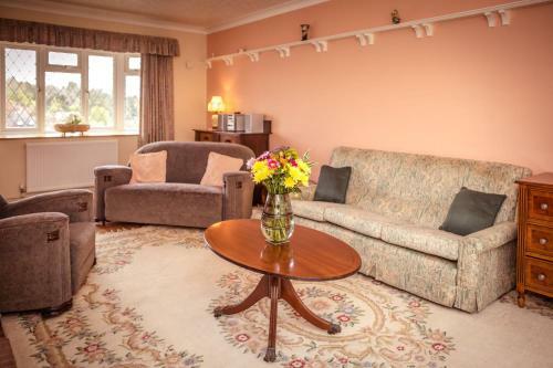 Green Pastures Cottage In South Downs