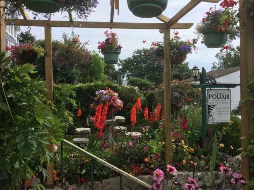 Hostal Poltair Guest House