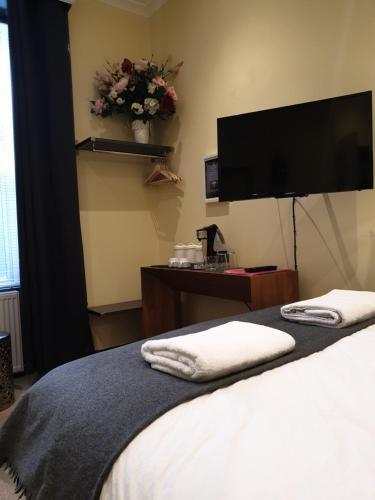 Hostal Lower Gilmore Place Edinburgh