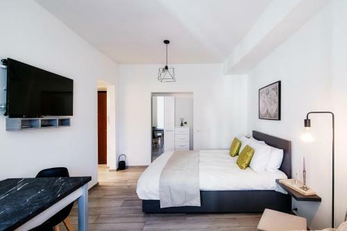 Myhomeincomo - S&o Apartment
