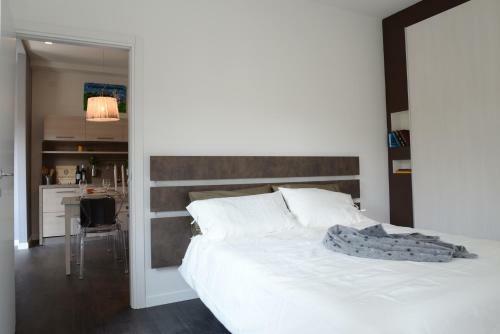 Apartamento Myhomeincomo - Art Design Suites