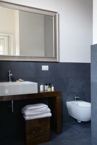 Apartamento Myhomeincomo - Art Design Suites
