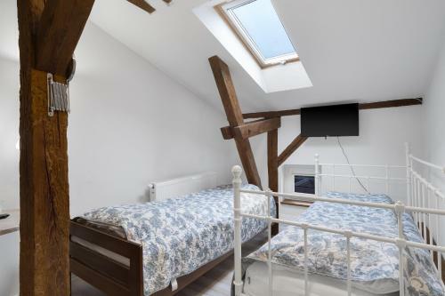 Bed & Breakfast Kawerna Obornicka Pod Or?em Noclegi
