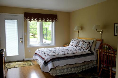 Mackenzie House Tourist Home B&B