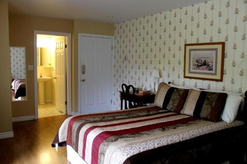Mackenzie House Tourist Home B&B