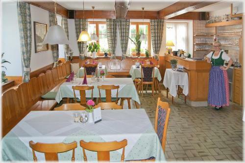 Hostal Gasthof-pension Sch�tz