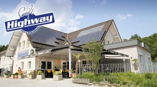 Bed & Breakfast Cafe-bar-hotel Highway