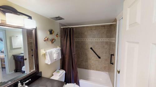 208 Madeira Norte Condo