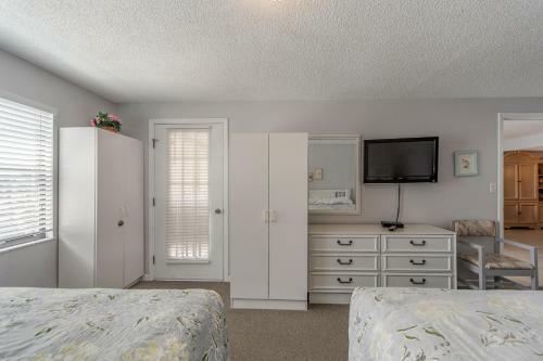 203 Beach Place Condos