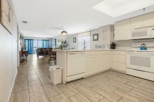 401 Beach Place Condos