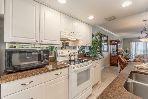 510 Madeira Norte Condo