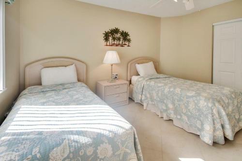 Land's End #201 Building 8 - Beach Front