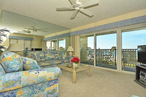 Land's End 406 Building 7 Beachfront With Private Balcony!