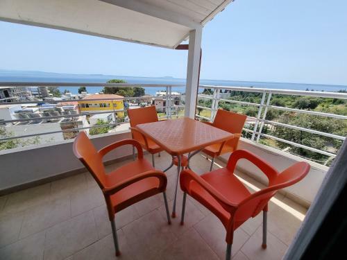 Sea View Apartment Dhermi With Balcony
