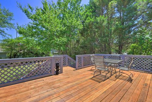 Spacious Lanett Haven With Sunroom And Large Deck