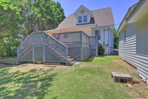 Spacious Lanett Haven With Sunroom And Large Deck