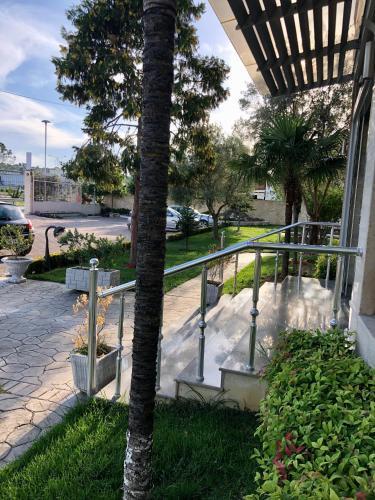 Hotel Autostrada (highway)