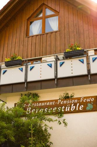 Hostal Pension & Apartments Am Bergsee