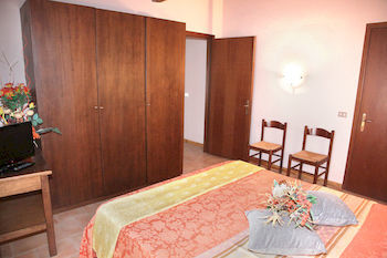 Hotel Dora