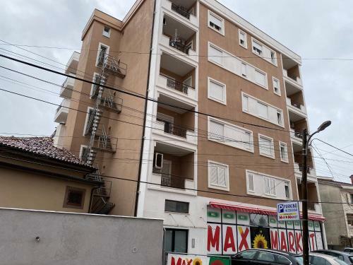 Apart Hotel Genci