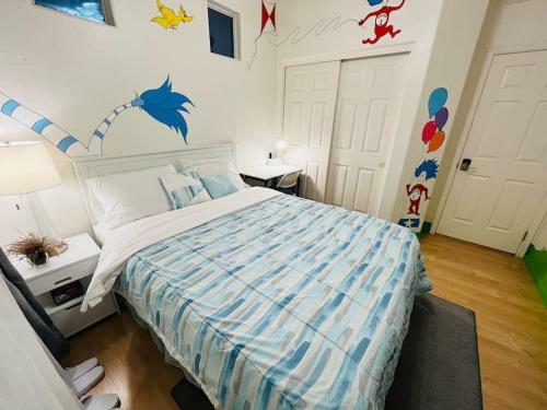 Cozy And Relax Rooms In Elegant House