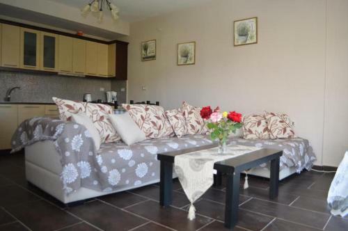 Beni Apartments