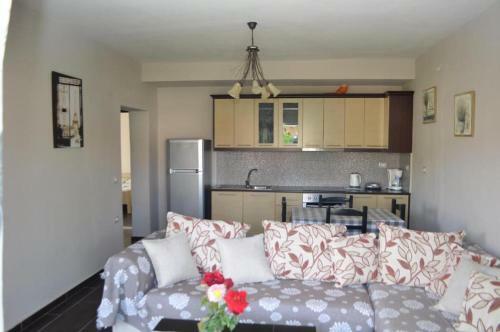 Beni Apartments