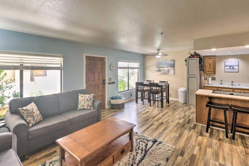 Lake Havasu Townhome With Grill And Pool Access!