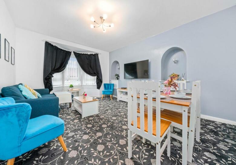 Lady Wilson Apartment