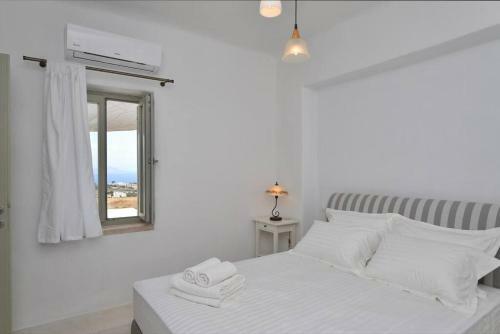 White House With Sea View