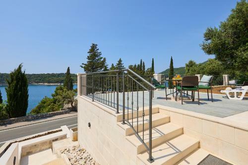 Bay View House