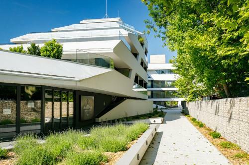 Marina Apartman