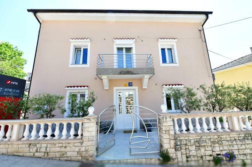 Apartments Barbalic Beach
