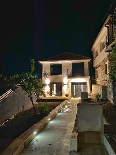 Hostal Wild Pear Old Town Boutique Accommodation