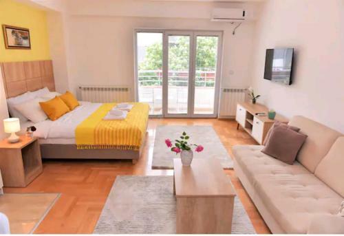 Milica Apartments