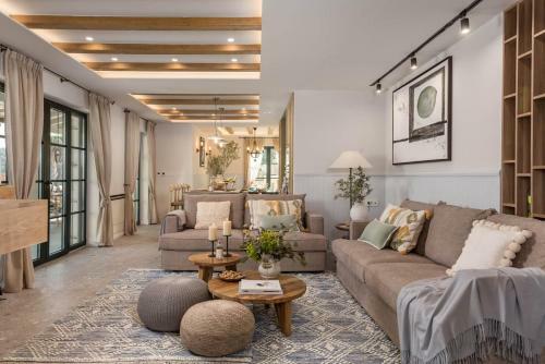 Villa Leucolea With Pool