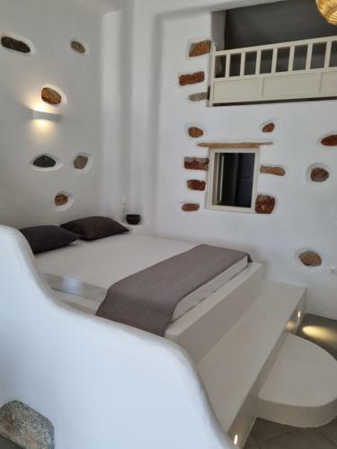 Nikola's Place II