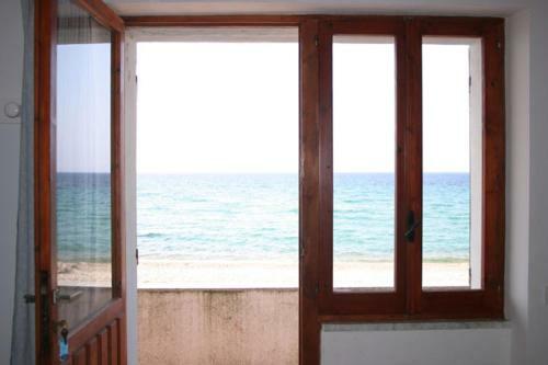 Apartamento On The Beach La Rena Beddha