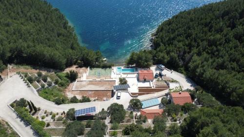 Poolincluded Beachfront Villa In A Secluded Bay