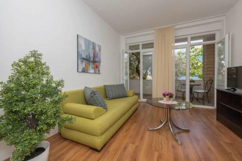 Apartamento Vera I ?iro Novak