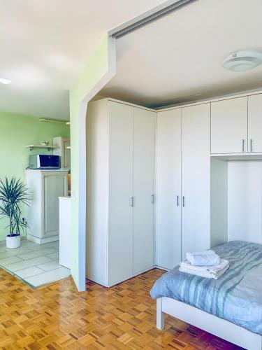 Berny?s Apartment