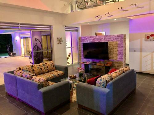 Villa Luxury Home Melgar-carmen
