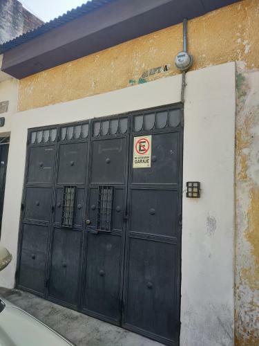 Francisco�s Rest House Hotel