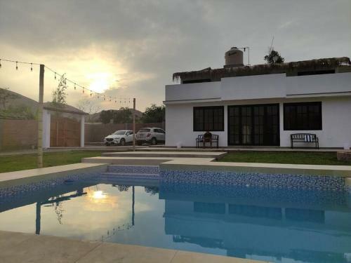 Hermosa Casa de Campo Con Piscina En Azpitia