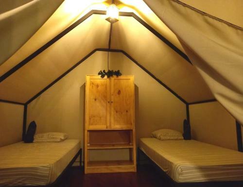Hostal Hostel H?bitat