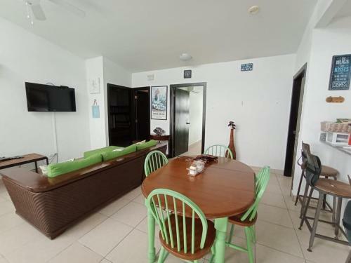 Agradable Casa De Playa Con Piscina