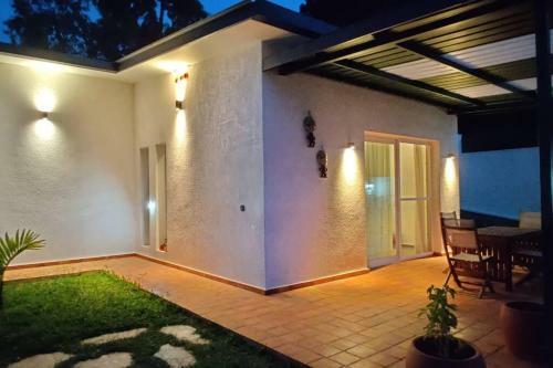 Apartamento A Cosy Hill View Guesthouse