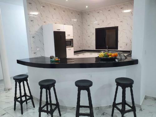 La Baraka, Extravagant Villa For 6 With Pool In Saly