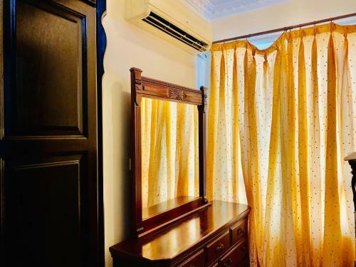 Royal Apartment